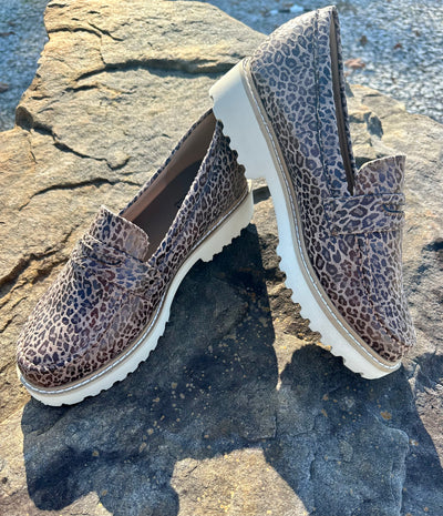 Corkys "Boost" Loafer in Small Leopard