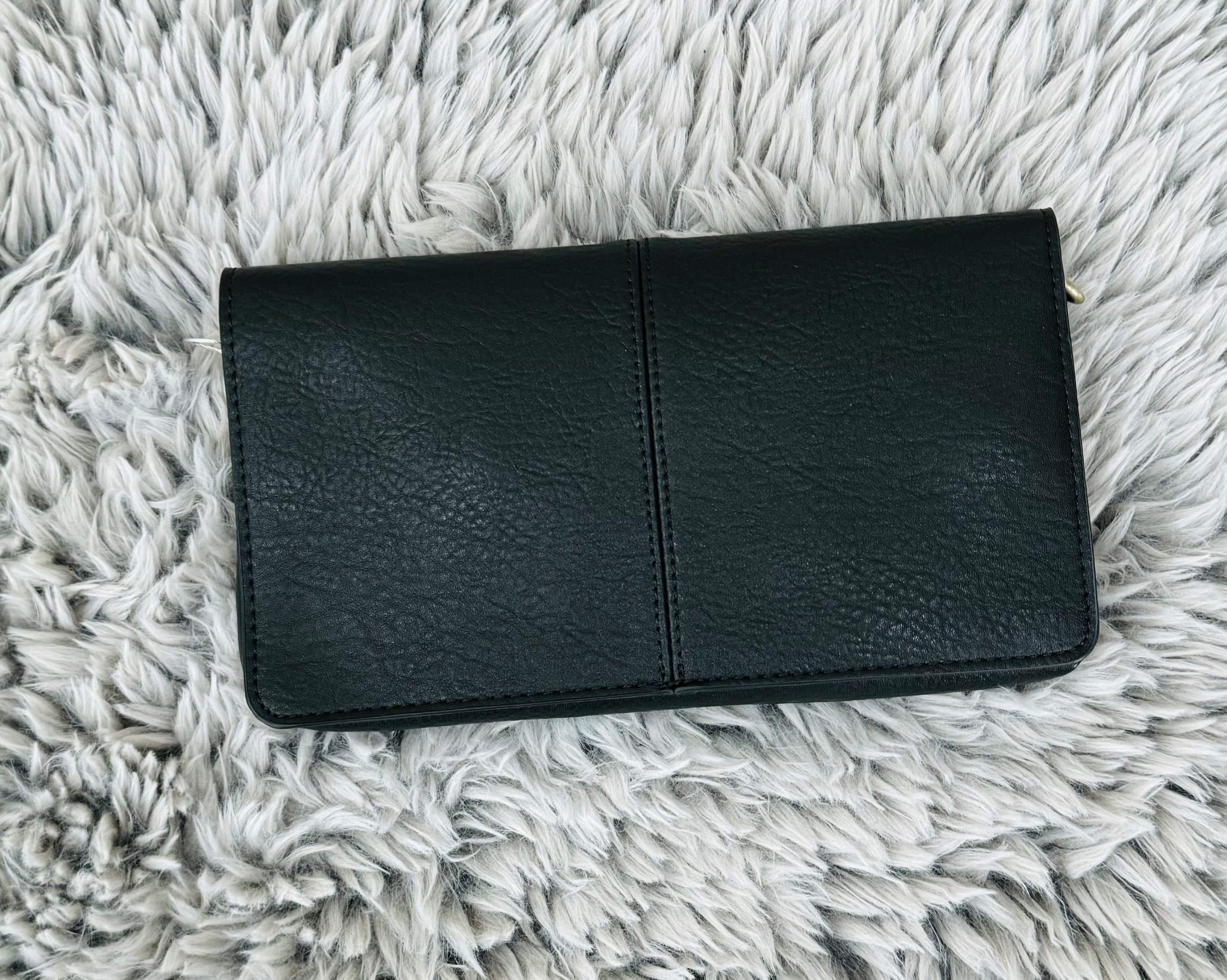 Everly Organizer Flap Crossbody