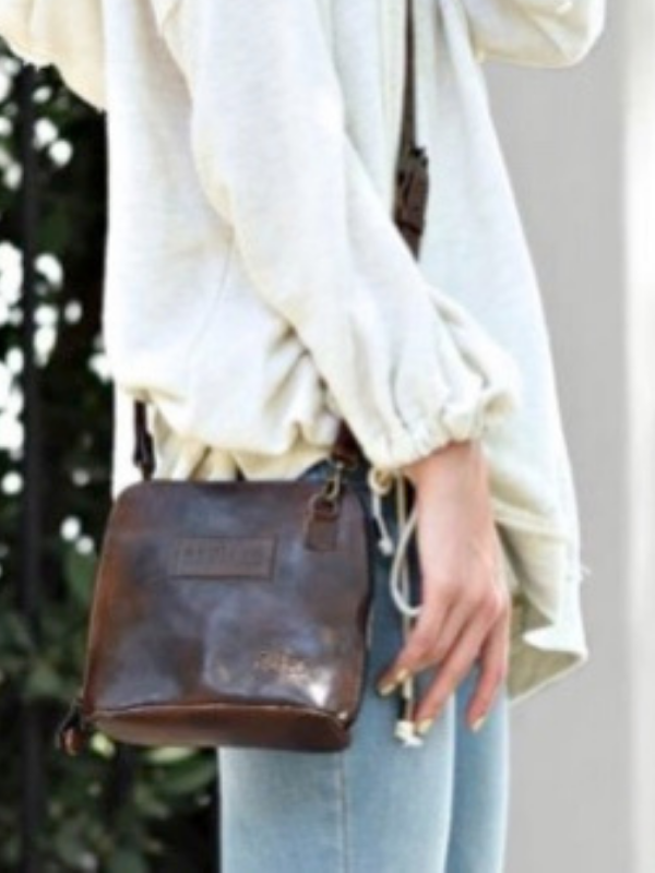 Bed Stu "Ventura" in Teak Rustic Magnolia Too Boutique