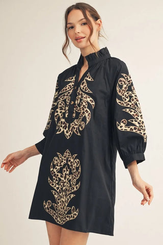 Black 3/4 Sleeve Leopard Pattern Baroque Applique Dress w./ Pockets
