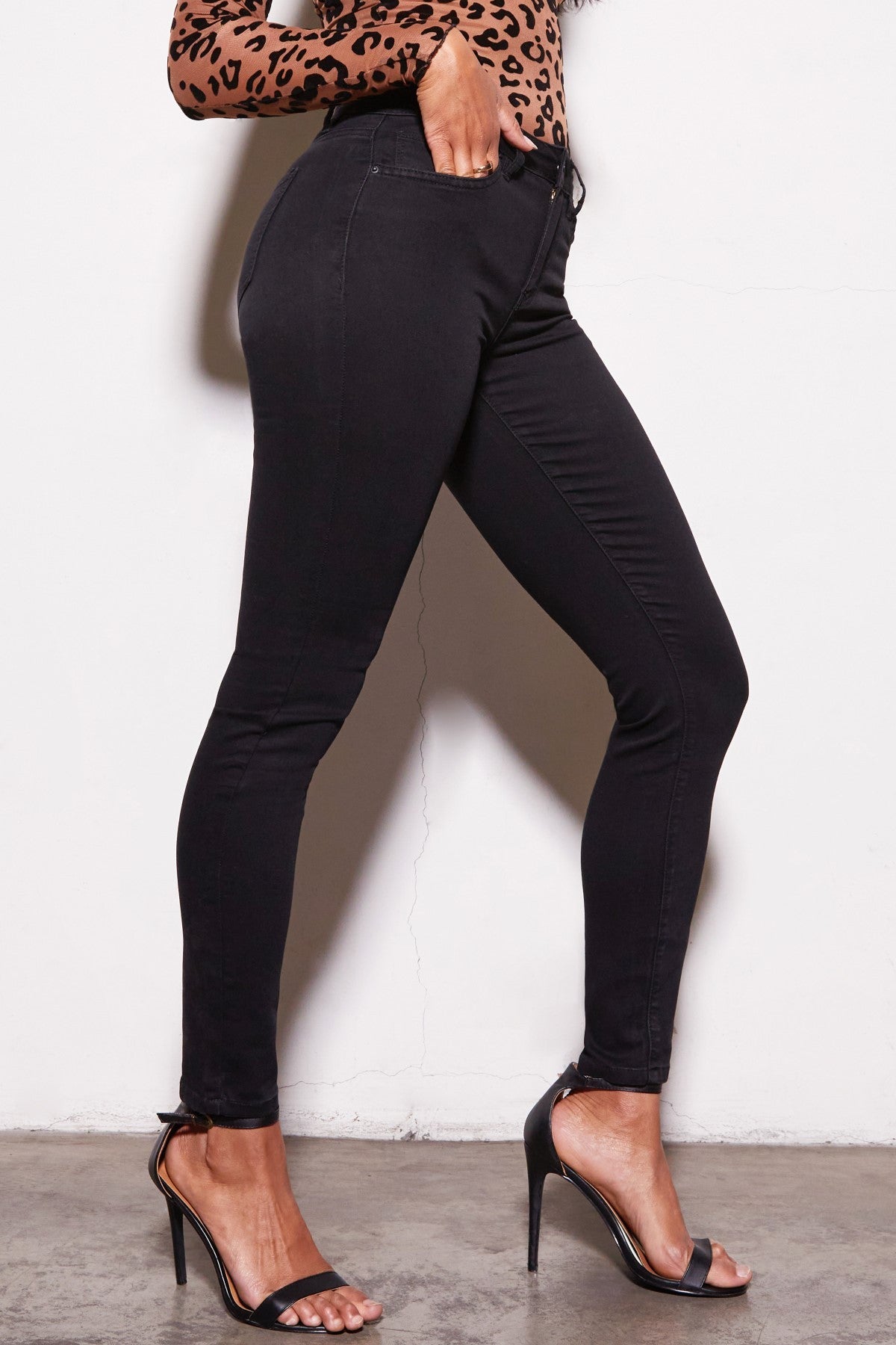 Black Hyper Denim Super Stretchy Basic Skinny Jean