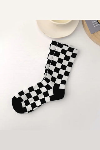 SOPHIA'S CORNER BLACK CHECKERED SOCKS