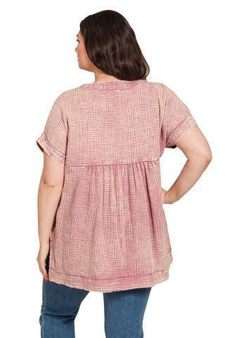 CURVY LIGHT ROSE WASHED DOUBLE GAUZE 3/4 BUTTON HENLEY NECK TOP Final Sale