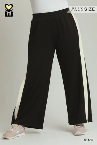 Curvy Black LUXEKNIT Colorblock Crewneck Raglan Pant Set