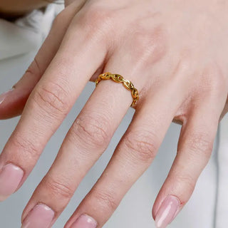 Lindsey Ring (2 Sizes)