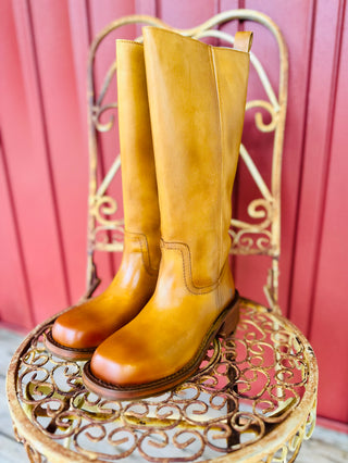 Roan by Bed Stu "Froe" Boots in Banana Tan Distressed