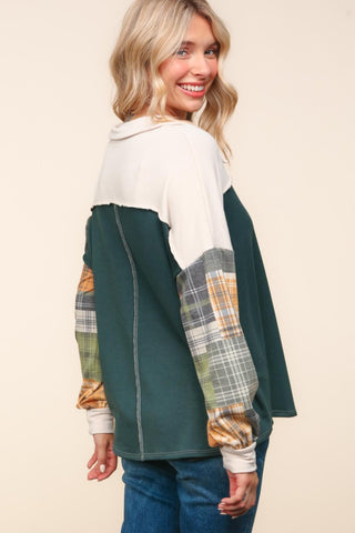 CURVY COLLARED NOTCH NECK COLOR BLOCK PULLOVER TOP Final Sale