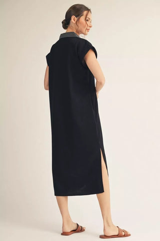 Black Drop Shoulder Solid Midi Dress w/ Pockets