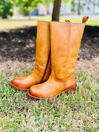 Roan by Bed Stu "Froe" Boots in Banana Tan Distressed