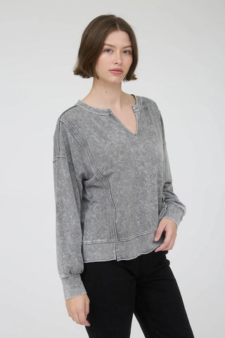 SC BLACK WASHED EXPOSED SEAM LONG SLEEVE KNIT TOP