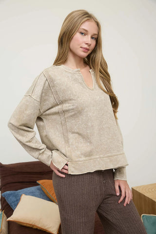 SC TAN WASHED EXPOSED SEAM LONG SLEEVE KNIT TOP