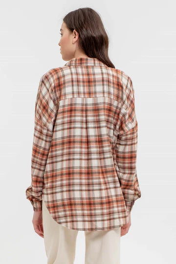 COLLARED LONG SLEEVE BUTTON DOWN PLAID SHIRT (2 Colors)