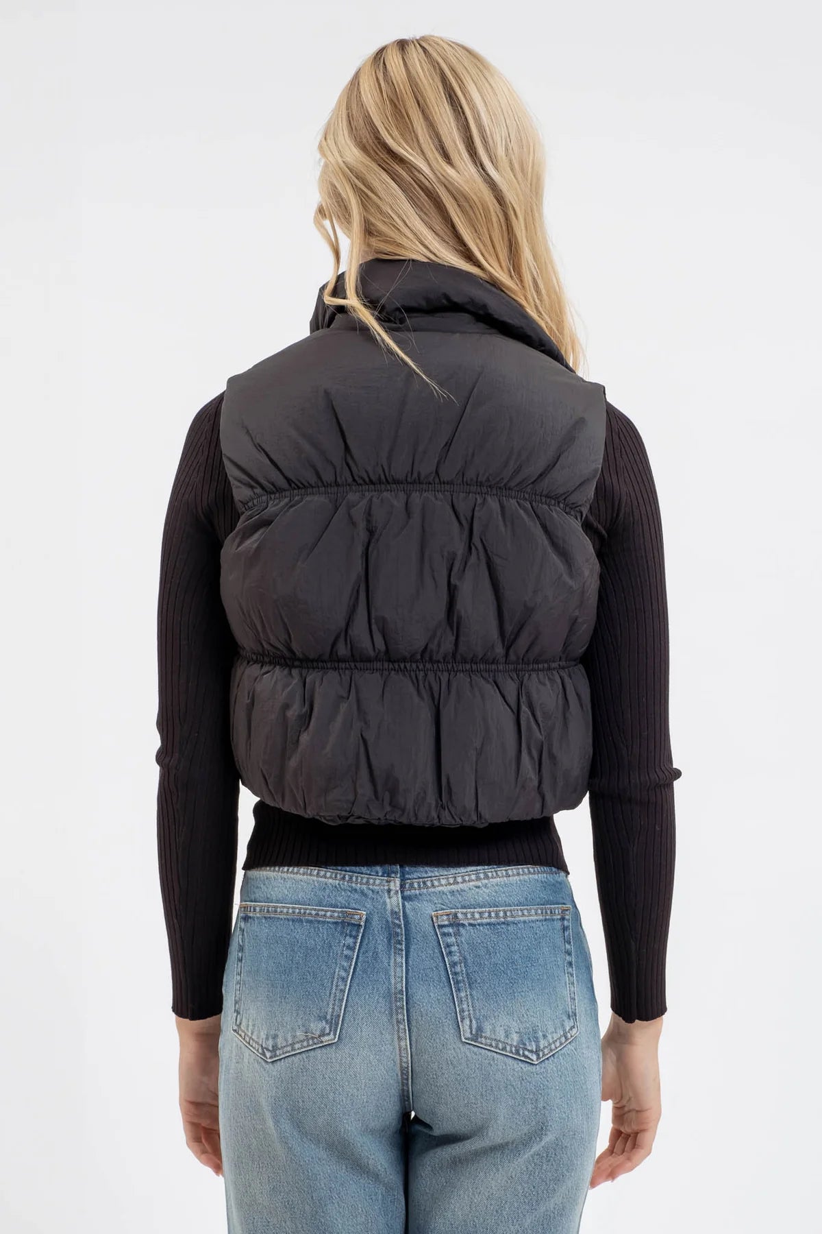 BLACK COLLARED ZIP UP CROPPED PUFFER VEST