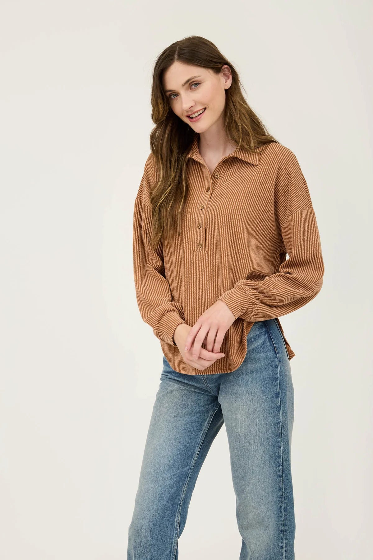 RUST PINSTRIPE COLLARED HALF BUTTON KNIT TOP