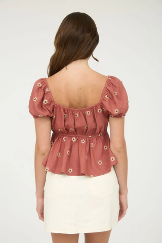 SC SIENNA EMBROIDERED DAISY PUFF SLEEVE PLEATED BLOUSE FINAL SALE