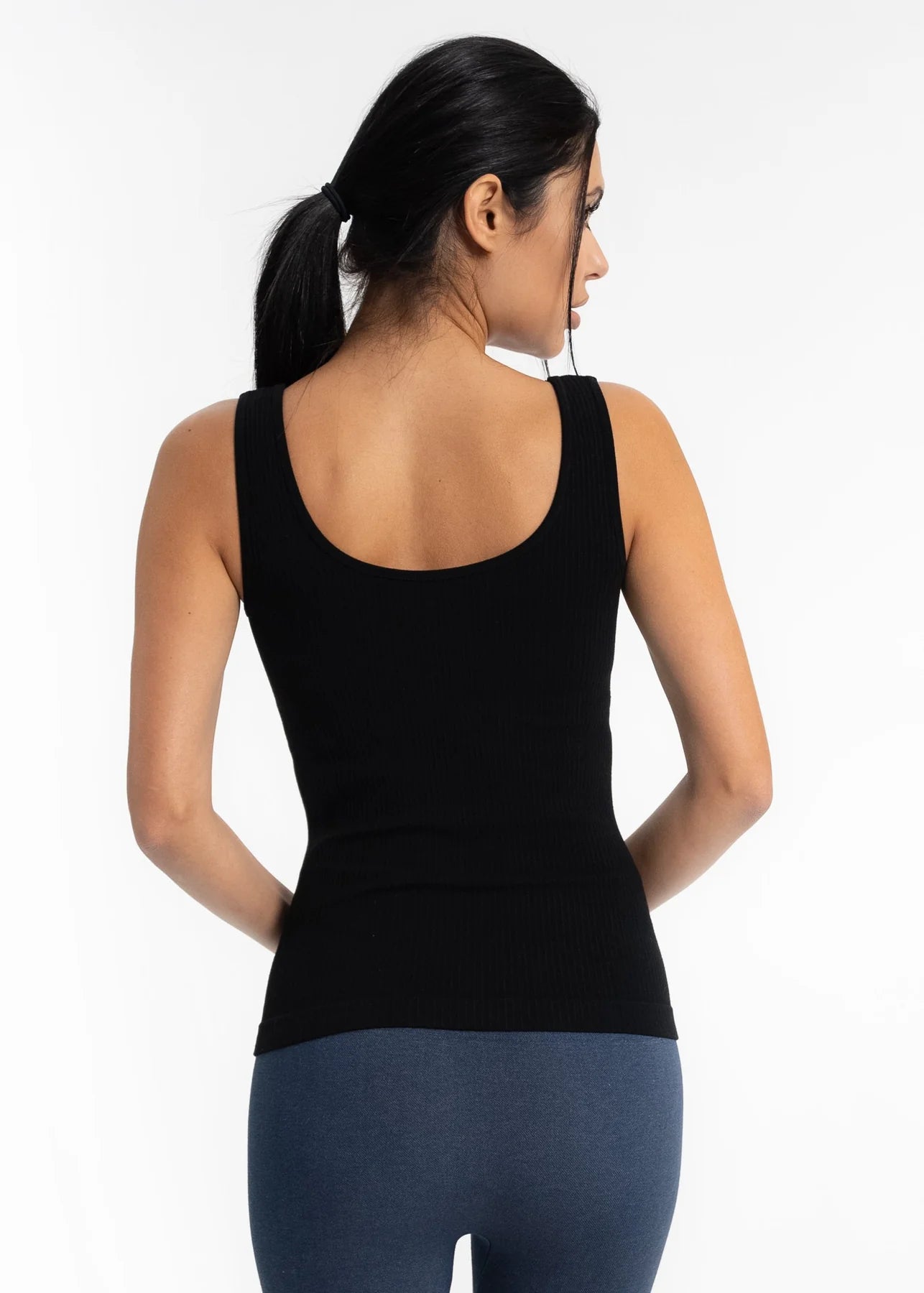 Curvy Black Ribbed Reversible Tank by Elietian