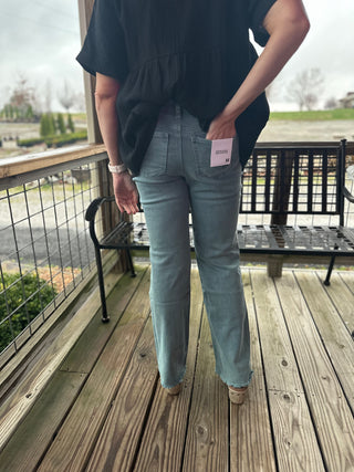 Acid Washed Fray Hem Pants in Teal