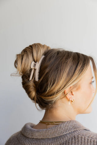 MATTE MIDI HOLD EVERYTHING CLAW by KAXI (Color Options)