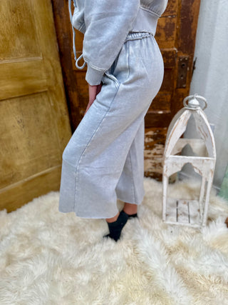 LIGHT GREY WASH FLEECE PALAZZO SWEATPANTS WITH POCKETS Final Sale