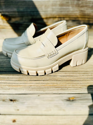 Corkys "Keeper" Loafer in Ivory Final Sale