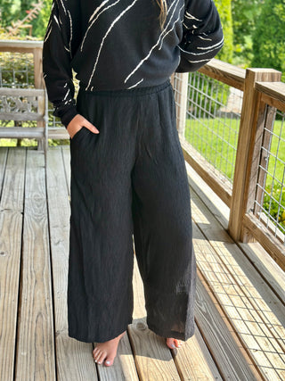 Black High-Waist Crinkled Wide Leg Pants with Pockets