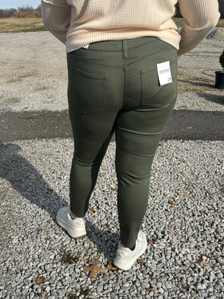 CURVY LIGHT OLIVE HIGH-RISE SKINNY COLOR DENIM PANTS Final Sale