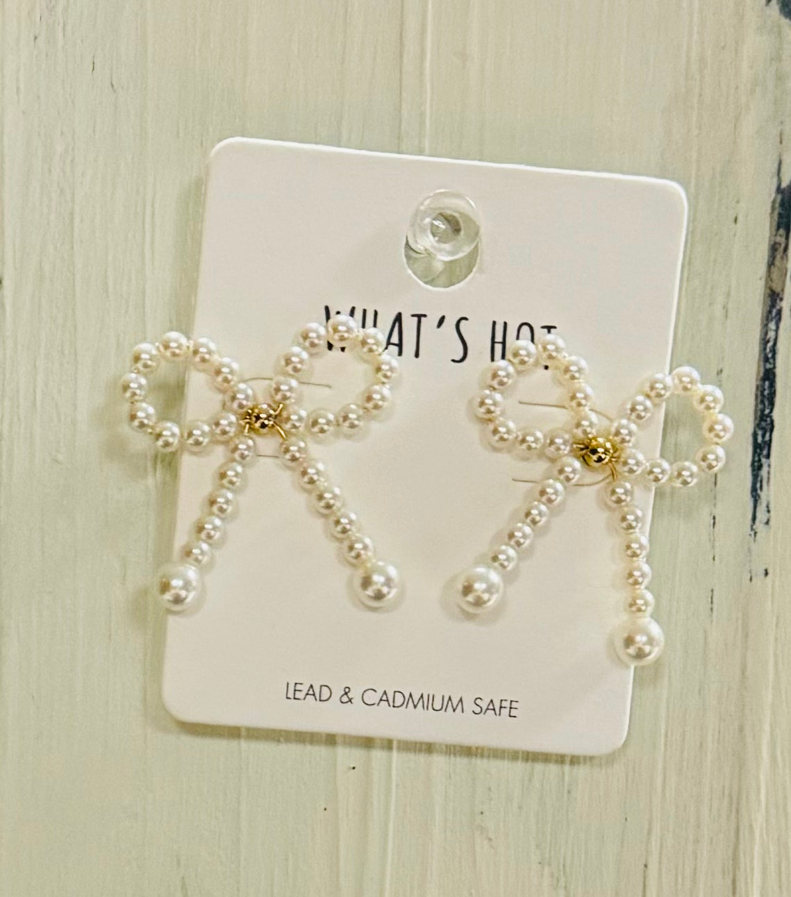 Cream Pearl Bow Beaded Earring