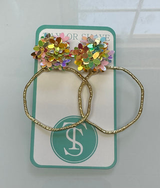 Taylor Shaye Round Flower Hoops