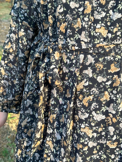 Curvy Black Floral Printed Puff Sleeve Midi Dress