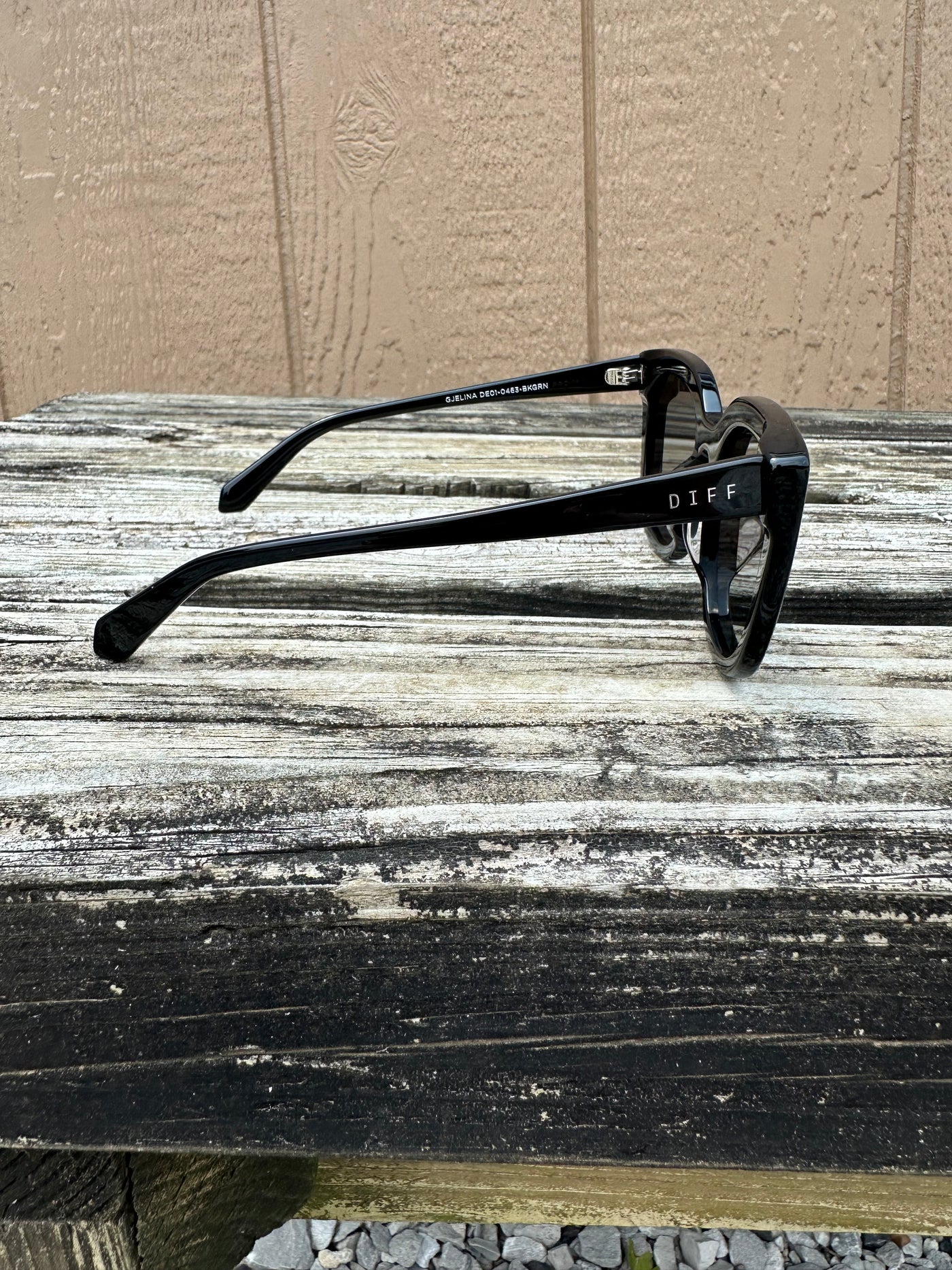 Diff GJELINA black/grey sunglasses Black Alina Sunglasses | DIFF Eyewear main image 4