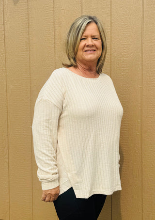 Curvy Ribbed Round Neck Long Sleeve Top (2 Colors) Final Sale