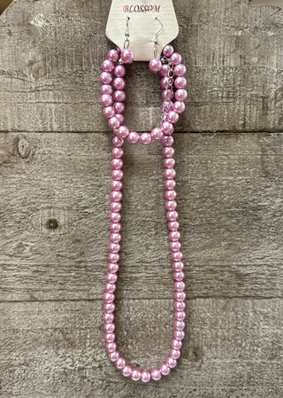 Sophia's Corner Faux Pearl Necklace/Bracelet Set