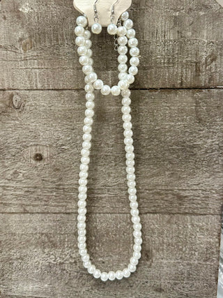 Sophia's Corner Faux Pearl Necklace/Bracelet Set