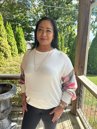 Curvy Cream Mix Round Neck Sweater Final Sale