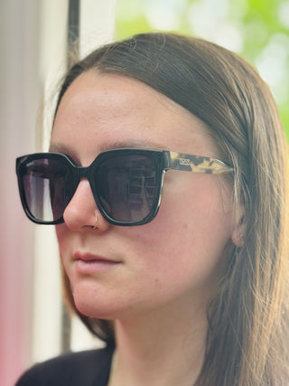 Wren in Black Beige Tortoise Polarized Sunglasses
