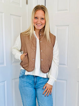 SC MOCHA SNAP BUTTON QUILTED PUFFER VEST