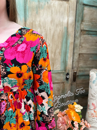 Black Mix Flower Print Dress with V-Neck and Bubble Sleeves Final Sale