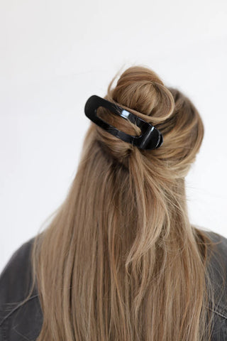 OVERSIZED LAY DOWN CLAWS by KAXI (Color Options)