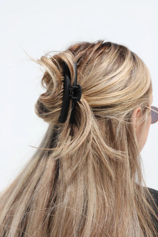 MATTE MIDI HOLD EVERYTHING CLAW by KAXI (Color Options)