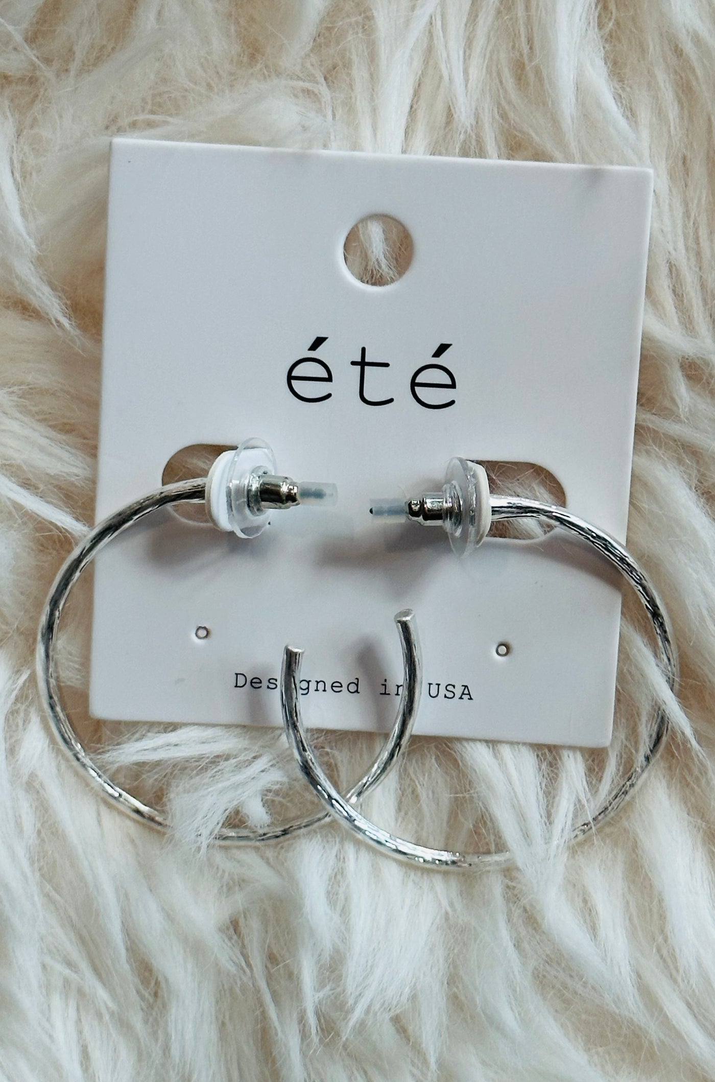Textured Worn Hoop Earring (2 colors)