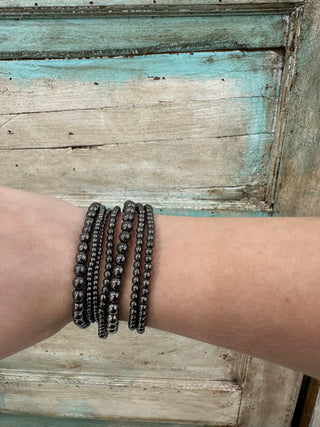 Set of 7 Beaded Bracelets (3 Colors)