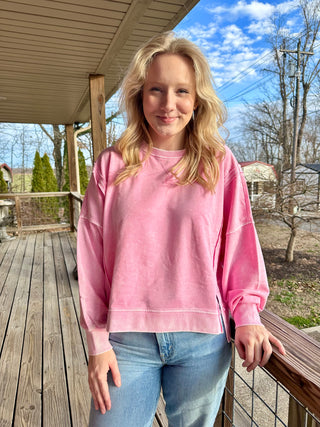 LIGHT PINK ACID WASH LONG SLEEVE SIDE SLIT KNIT TOP