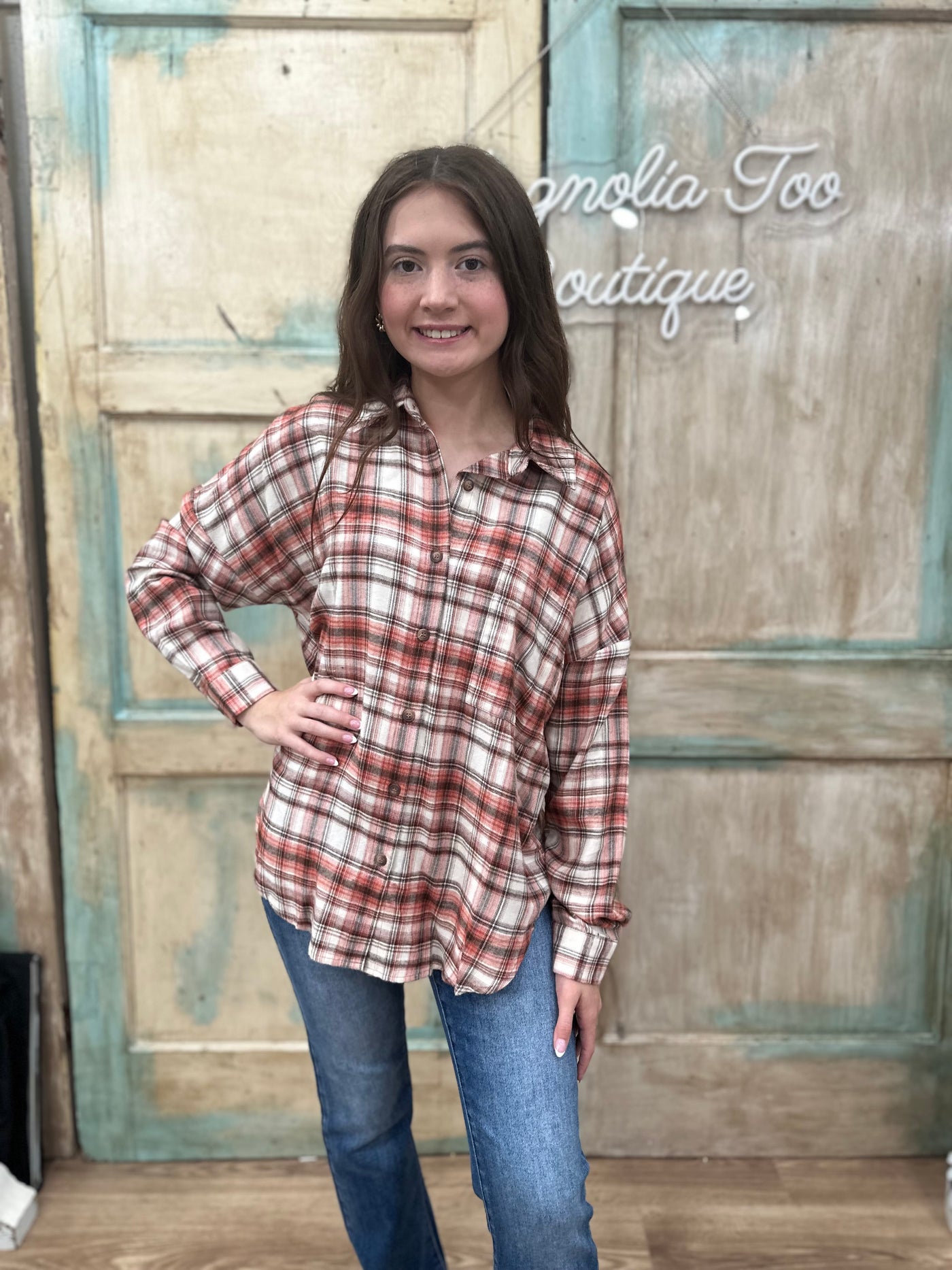 COLLARED LONG SLEEVE BUTTON DOWN PLAID SHIRT (2 Colors)