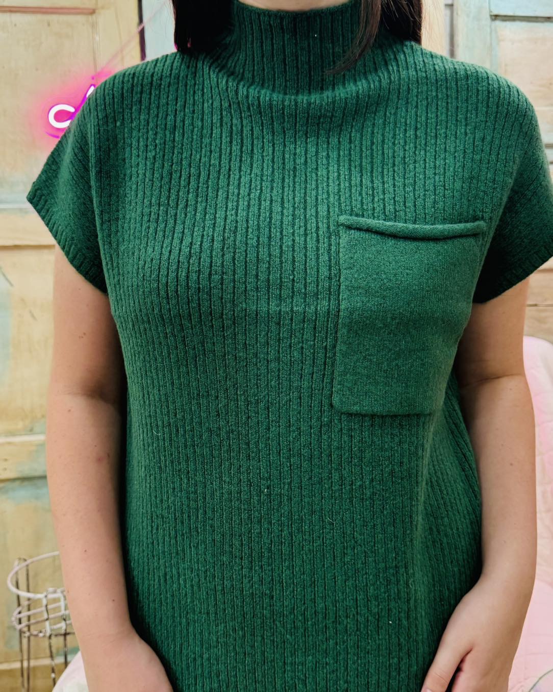 DK GREEN MOCK NECK SHORT SLEEVE SWEATER DRESS WITH POCKET