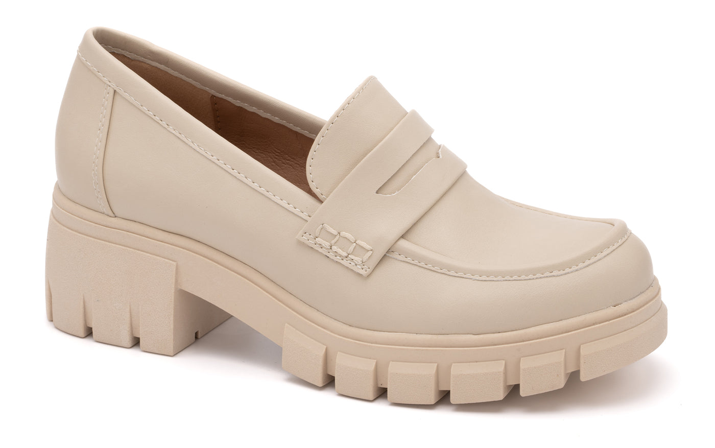 Corkys "Keeper" Loafer in Ivory