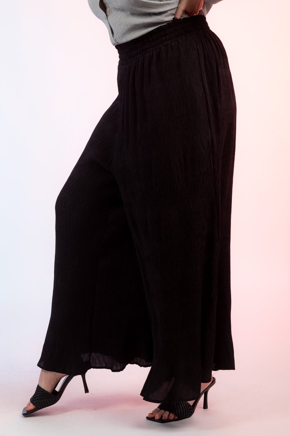 Curvy High-Waist Crinkled Wide Leg Pants with Pockets
