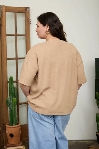 CURVY KHAKI RIBBED SPLIT NECK SHORT SLEEVE BOXY KNIT TOP