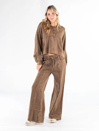 Simply Southern Snap Sepia Pullover and Drawstring Pant Set (Copy)