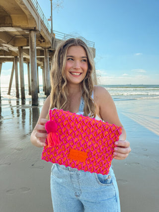 Mini Beach Vibes Rafia Clutch 6-pc Travel Kit