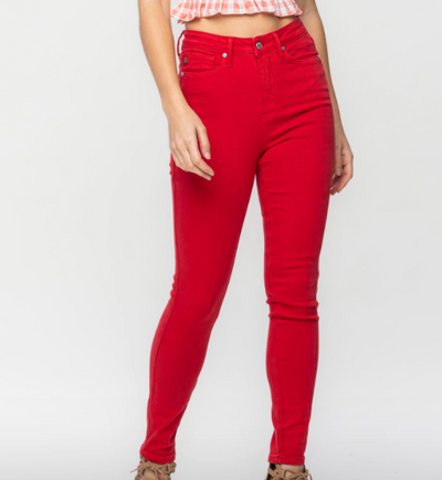 JUDY BLUE HIGH WAIST TUMMY CONTROL GARMENT DYED SKINNY IN RED COLOR